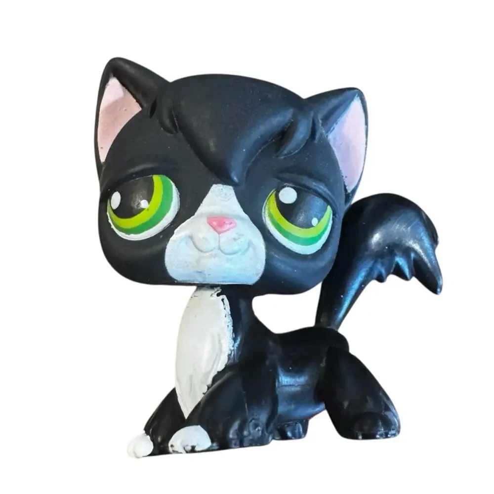 Littlest Pet Shop 11 Assorted Pets With Several Accessories Collector